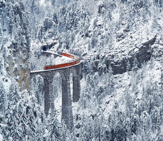  Железная дорога в Швейцарских Альпах