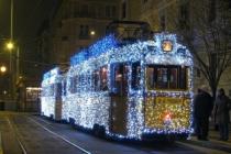 Рождественские трамваи курсируют по Будапешту