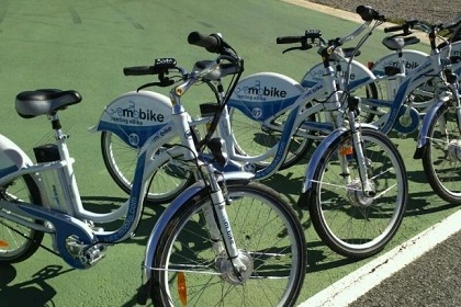 Туристы смогут прокатиться по Барселоне на электрическом велосипеде  