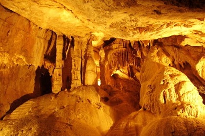 В Хорватии для туристов открылась самая глубокая пещера Локварка