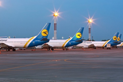 "АэроСвит" и "МАУ" пока будут работать в терминалах "В" и "F" аэропорта "Борисполь"