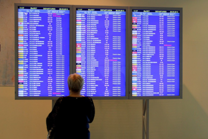 Какие авиакомпании отменили рейсы в Украину