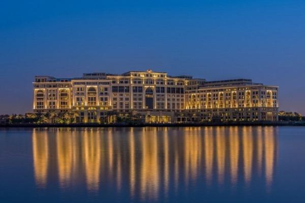 В Дубае открылся отель от Версаче