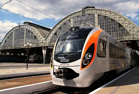  Поезд с новыми вагонами - трансформерами запускают из Киева