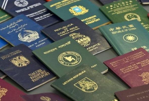 Украинский паспорт вошел в ТОП-50 самых влиятельных