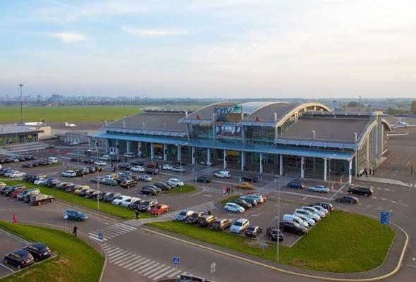 Аэропорт Жуляны возобновил работу 