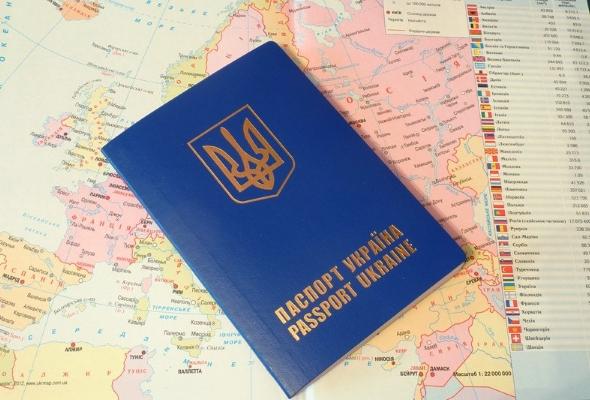 Украинцев предупредили о мошенничестве с загранпаспортами