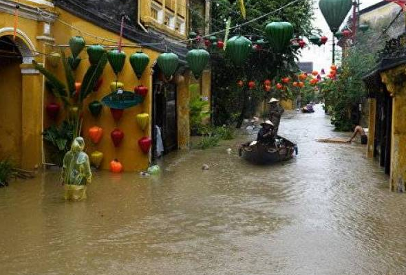 Популярный вьетнамский курорт пострадал от тайфуна