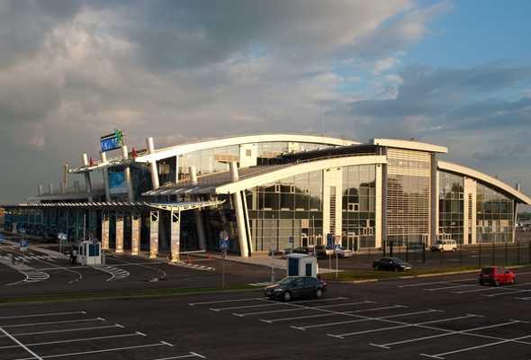 Аэропорту Киев присвоили имя