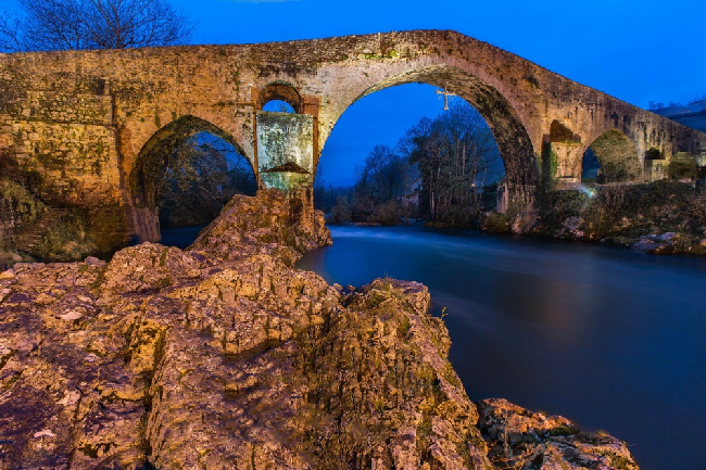 Римский мост в Кангас-де-Онис, Испания