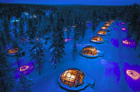 Арктический курорт Kakslauttanen в Саариселькя, Финляндия