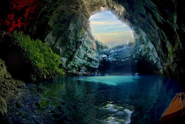  Пещера Мелиссани, остров Кефалония, Греция