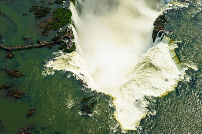  Водопад Игуасу — вид сверху