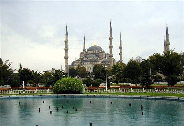 Голубая Мечеть в ансамбле
