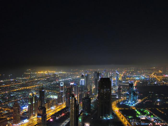 Ночной пейзаж Дубаи