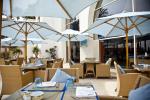 Террасса  Итальянского  ресторана  Mezzaluna, с прекрасным видом на бассейн.