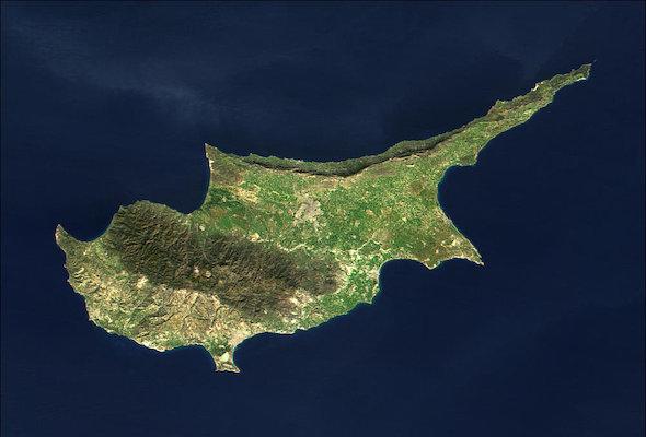 На каких условиях нас пустят на Кипр?