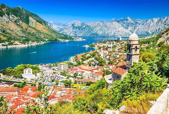 Черногорию почти распродали до конца лета