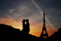 Париж готовится к дню Святого Валентина