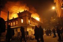 Центр Афин сожгли за ночь