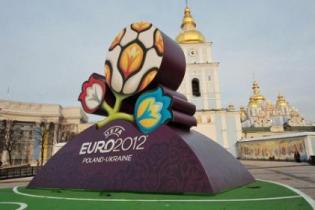 Причина негатива о Евро-2012 – борьба за туристов