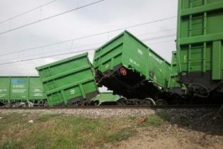 Сотни пассажиров застряли в Крыму из-за аварии на железной дороге