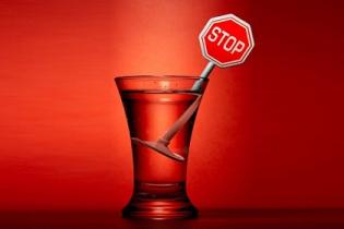 В Испании запретили распивать алкоголь в общественных местах - штрафы до 3000 евро