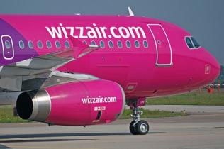 "Wizz Air" вводит плату за провоз ручной клади 