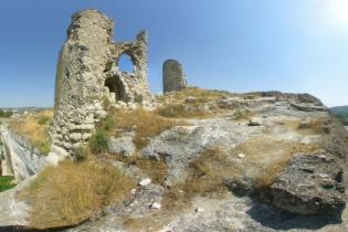 В Крыму отреставрируют любимую туристами крепость Алустон