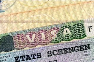 Введение универсального списка документов для оформления шенгенских виз - "дело времени" считает МИД