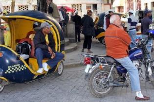 Куба "замерзает": местные жители достают теплые вещи