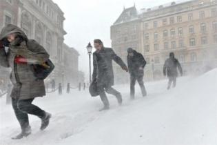 Снег парализовал Европу