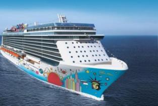 "Norwegian Cruise Line" вывела в свет новейший лайнер "Breakaway"