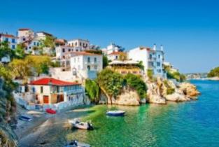 Июнь стал рекордным месяцем для туризма в Греции