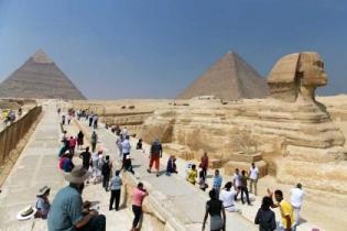 Египет призывает снять ограничения для туристов