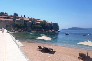 Популярный черногорский пляж обновлен и переименован