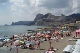 В Севастополе 386 человек отравились после купания на пляже