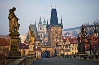 В Праге запретили пить алкоголь  в 837-ми общественных местах 