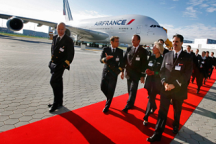 Пилоты Air France планируют бастовать целую неделю