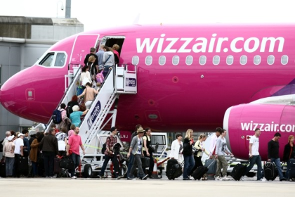 Wizz Air  ввел абонемент на ручную кладь и выбор места