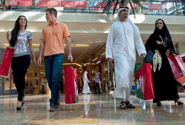 В Эмираты без визы можно и по обычному загранпаспорту