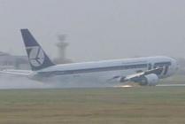 Аэропорт Варшавы закрыт до четверга после аварийной посадки "Боинга-767" 